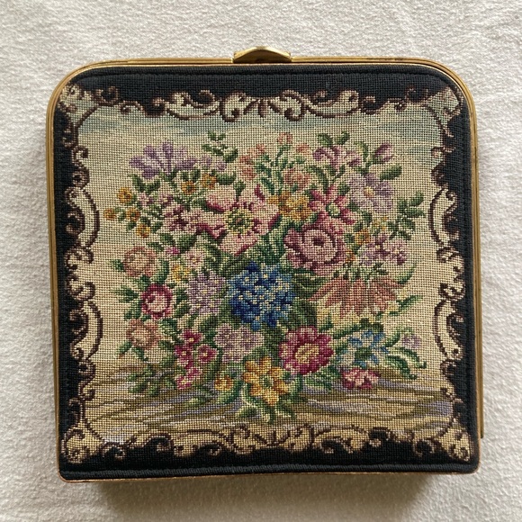 Vintage Handbags - Vintage Floral Tapestry Clutch